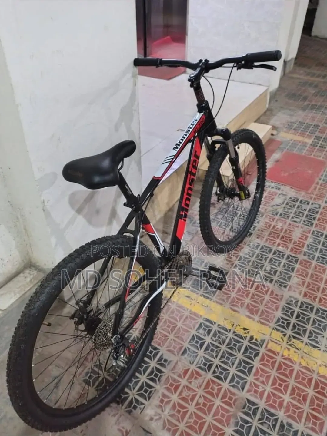 মোটরসাইকেল ২০২৬ রেড