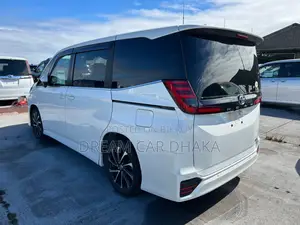 Toyota Noah 2022 Pearl