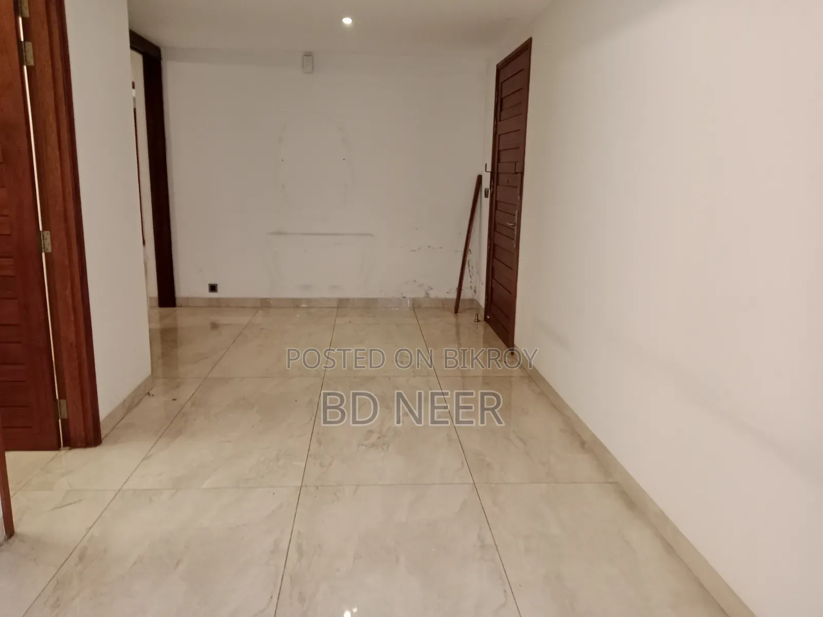 4bdrm Apartment in Gulshan for Rent