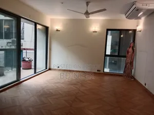 4bdrm Apartment in Gulshan for Rent