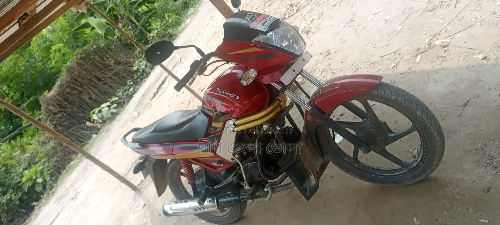 Mahindra Centuro 2018 Red
