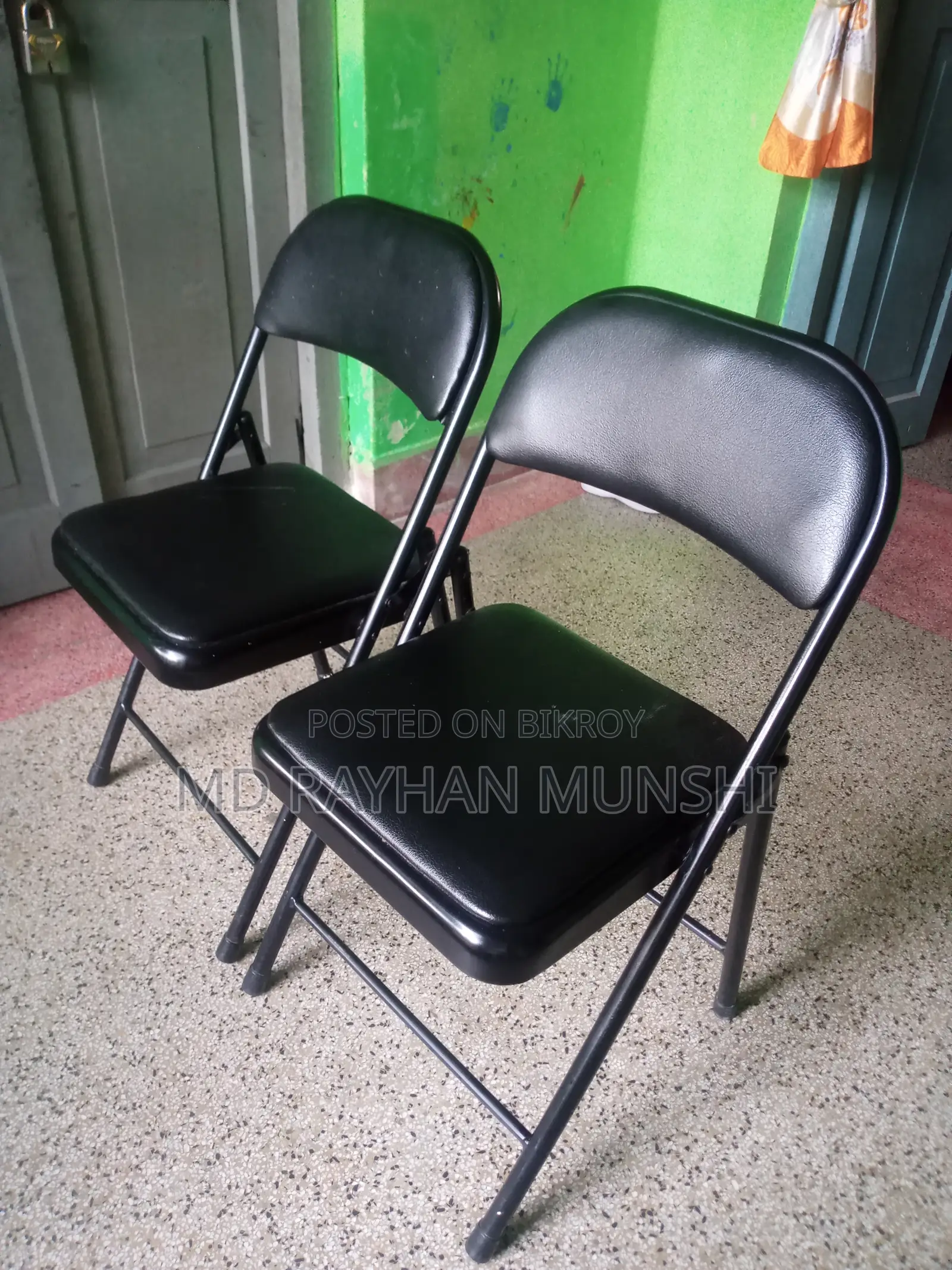 Otobi Chair