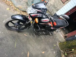 New TVS Metro 2017 Black