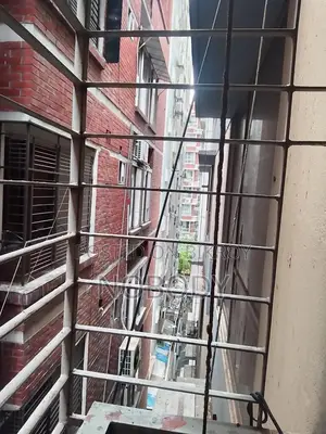 3bdrm Apartment in Mohammadpur for Rent
