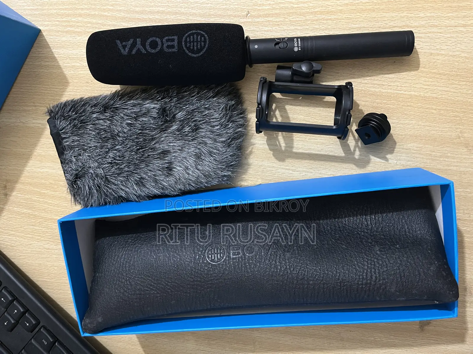 Boya BY-BM6060 Super-Cardioid Shotgun Microphone