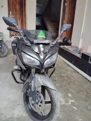 Yamaha 2019 Black
