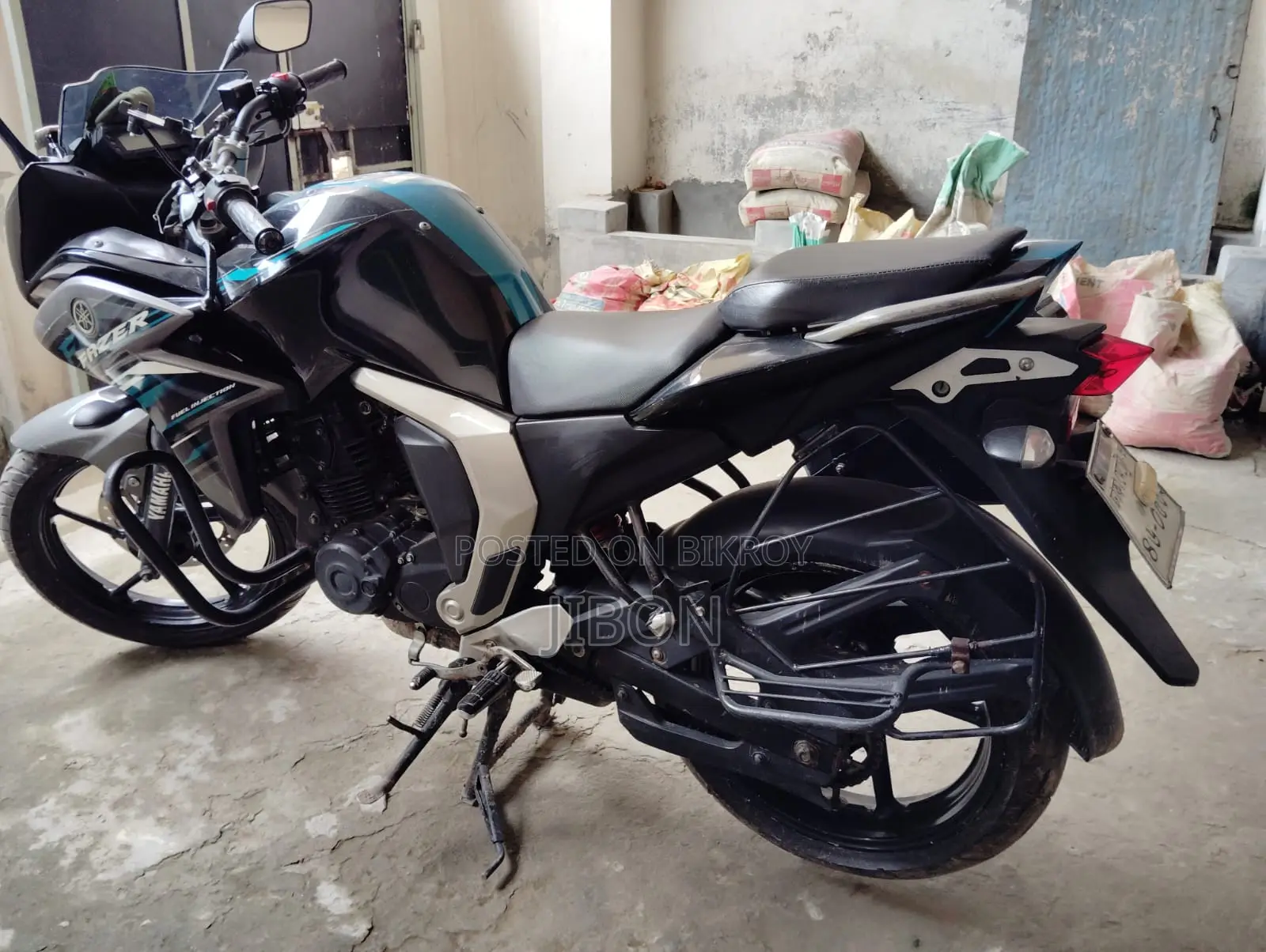 Yamaha 2019 Black
