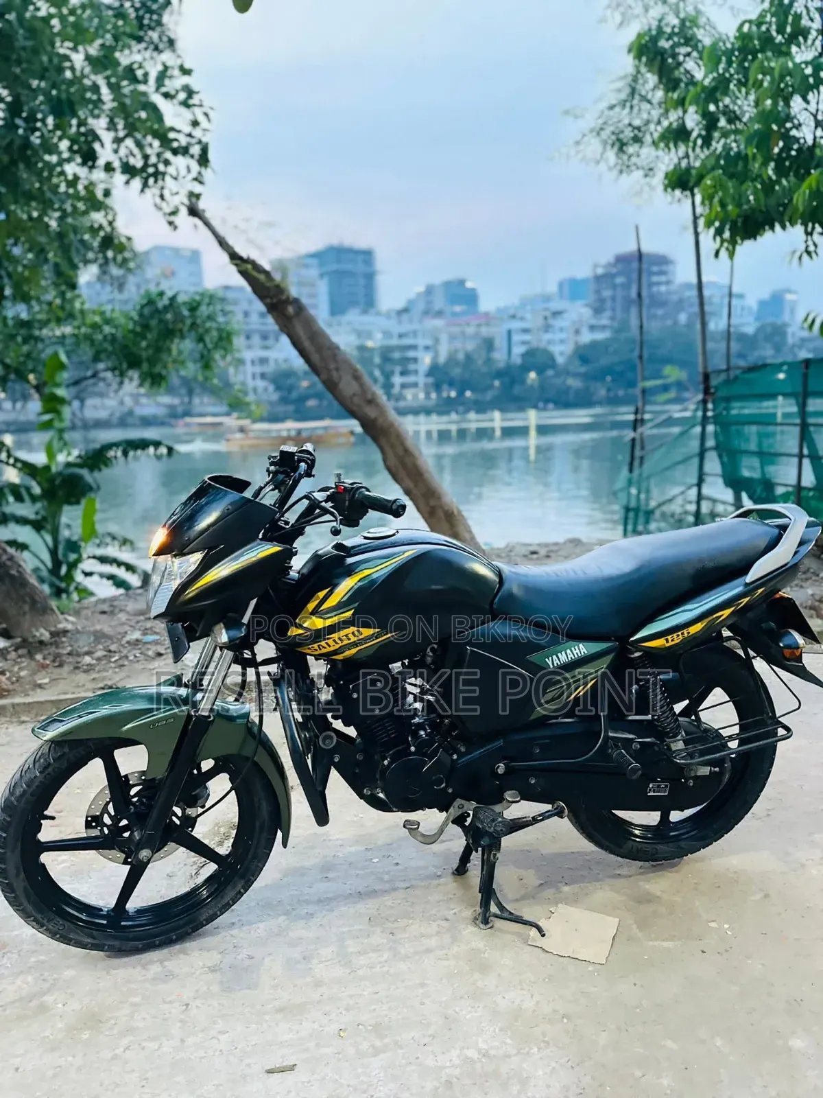 Yamaha 2023 Black