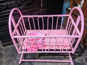বাচ্চাদের দোলনা