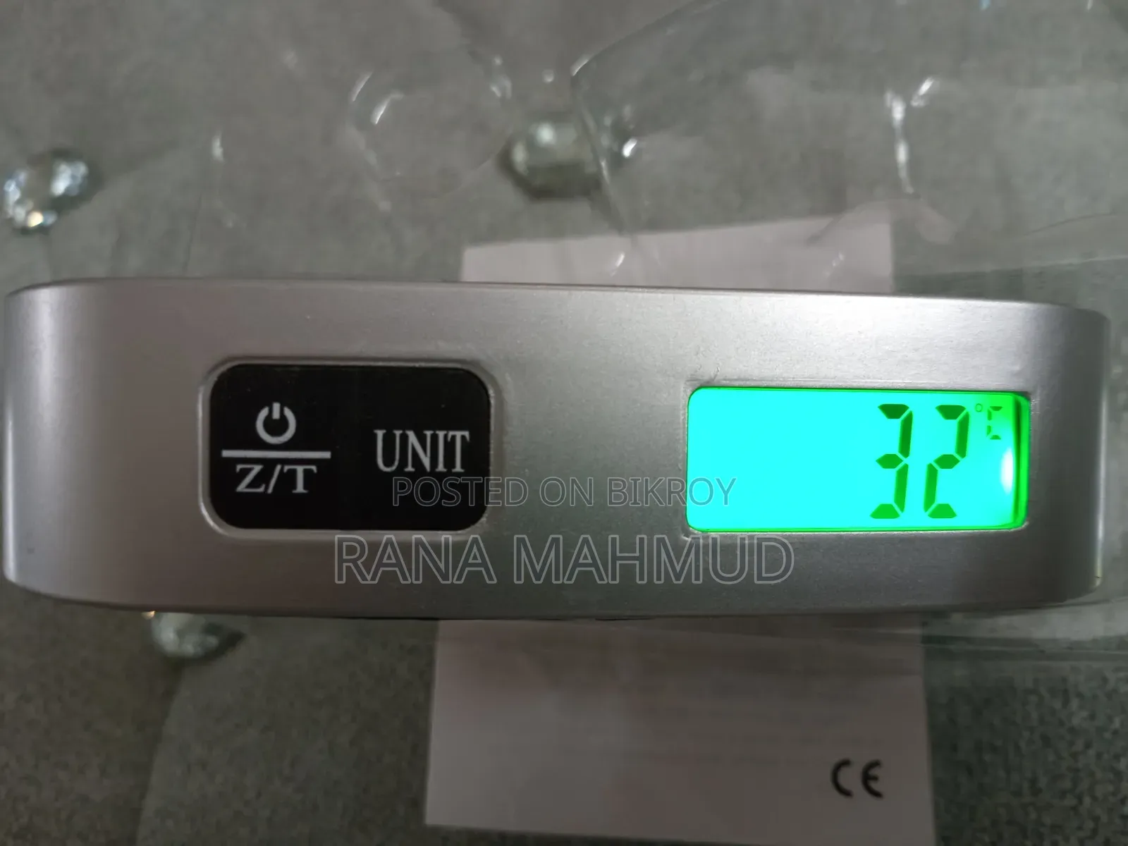 Electronic Luggage Scale and Room Temperature Gadget