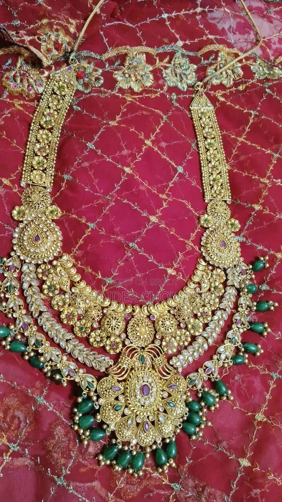 Beautiful Designer Customized Jewellery Set for Sale