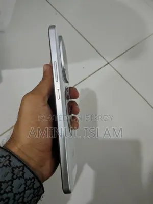 iQOO 256 GB White
