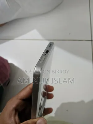 iQOO 256 GB White