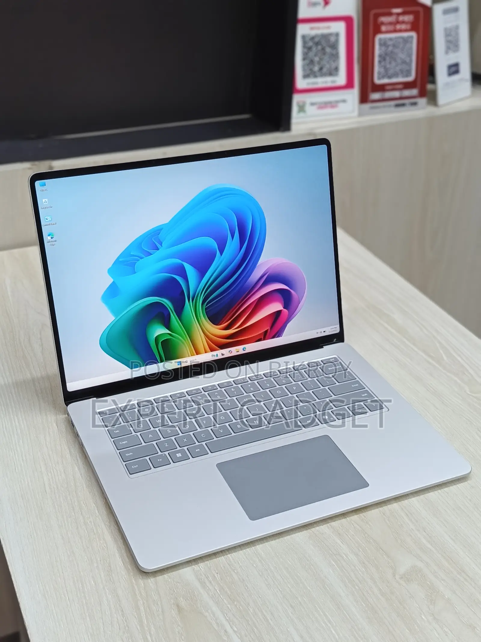 Microsoft Surface Laptop 7 16GB Qualcomm Snapdragon X Elite SSD 1T