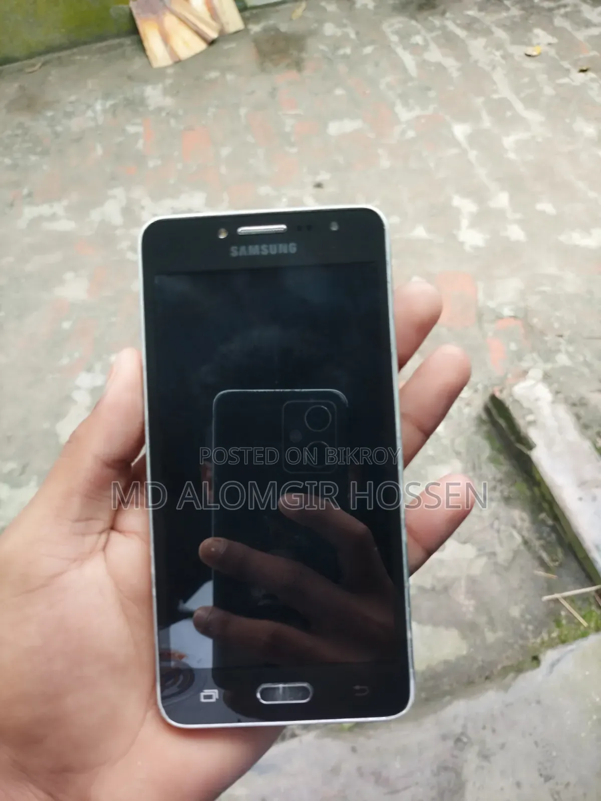 Samsung Galaxy J2 8 GB Black