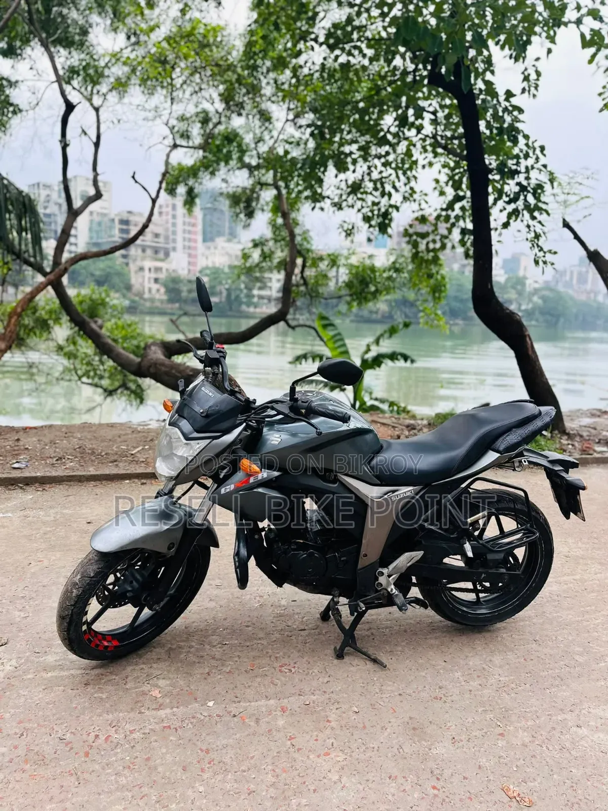 Suzuki Gixxer Monotone 2015 Gray