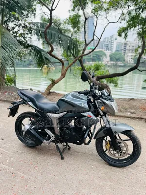 Suzuki Gixxer Monotone 2015 Gray