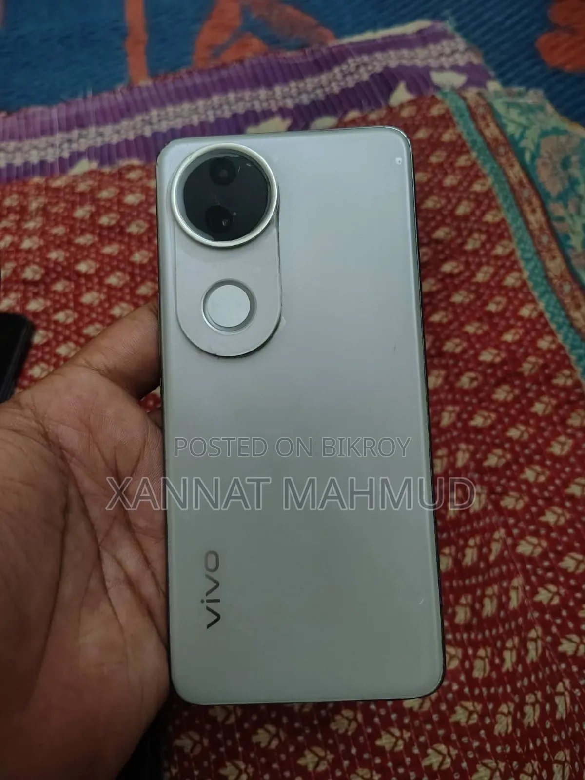 Vivo V50e ১২৮ জিবি হোয়াইট