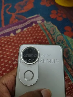 Vivo V50e ১২৮ জিবি হোয়াইট