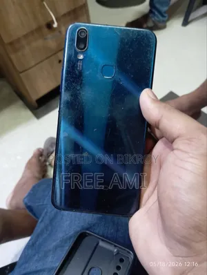 Vivo Y11 32 GB Blue