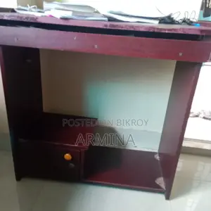 পিসি টেবিল