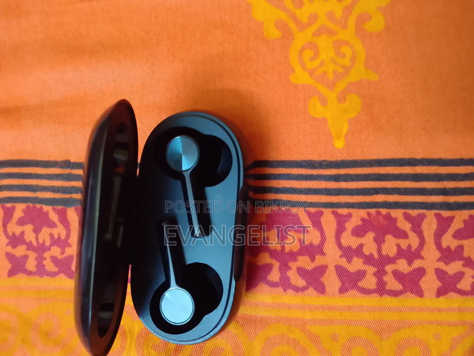 Original Oneplus Airbuds (15 Days Used)
