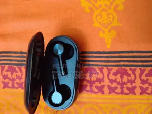 Original Oneplus Airbuds (15 Days Used)
