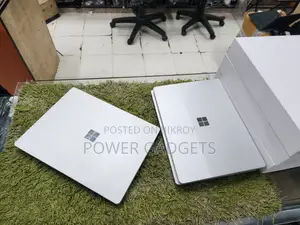 Laptop Microsoft Surface Go 8GB Intel Core I5 SSD 256GB