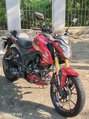 Honda Hornet 2025 Red