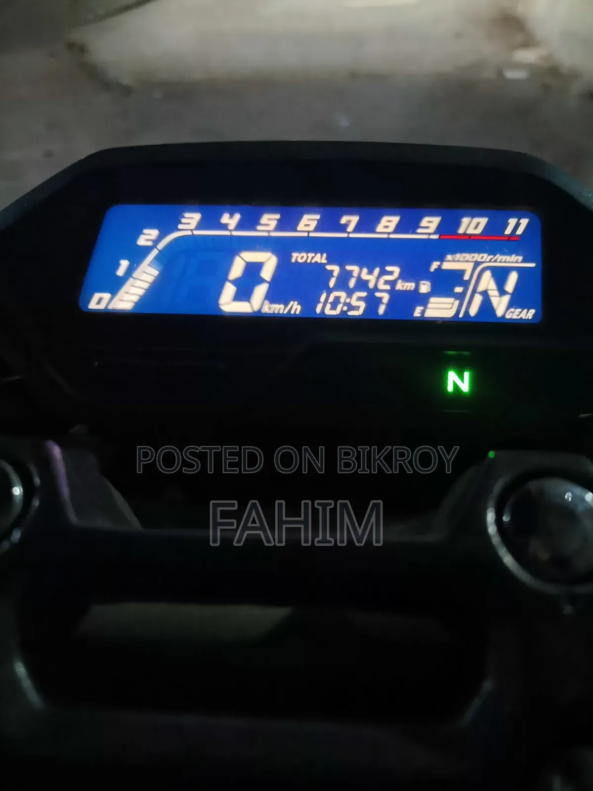 Honda Hornet 2025 Red