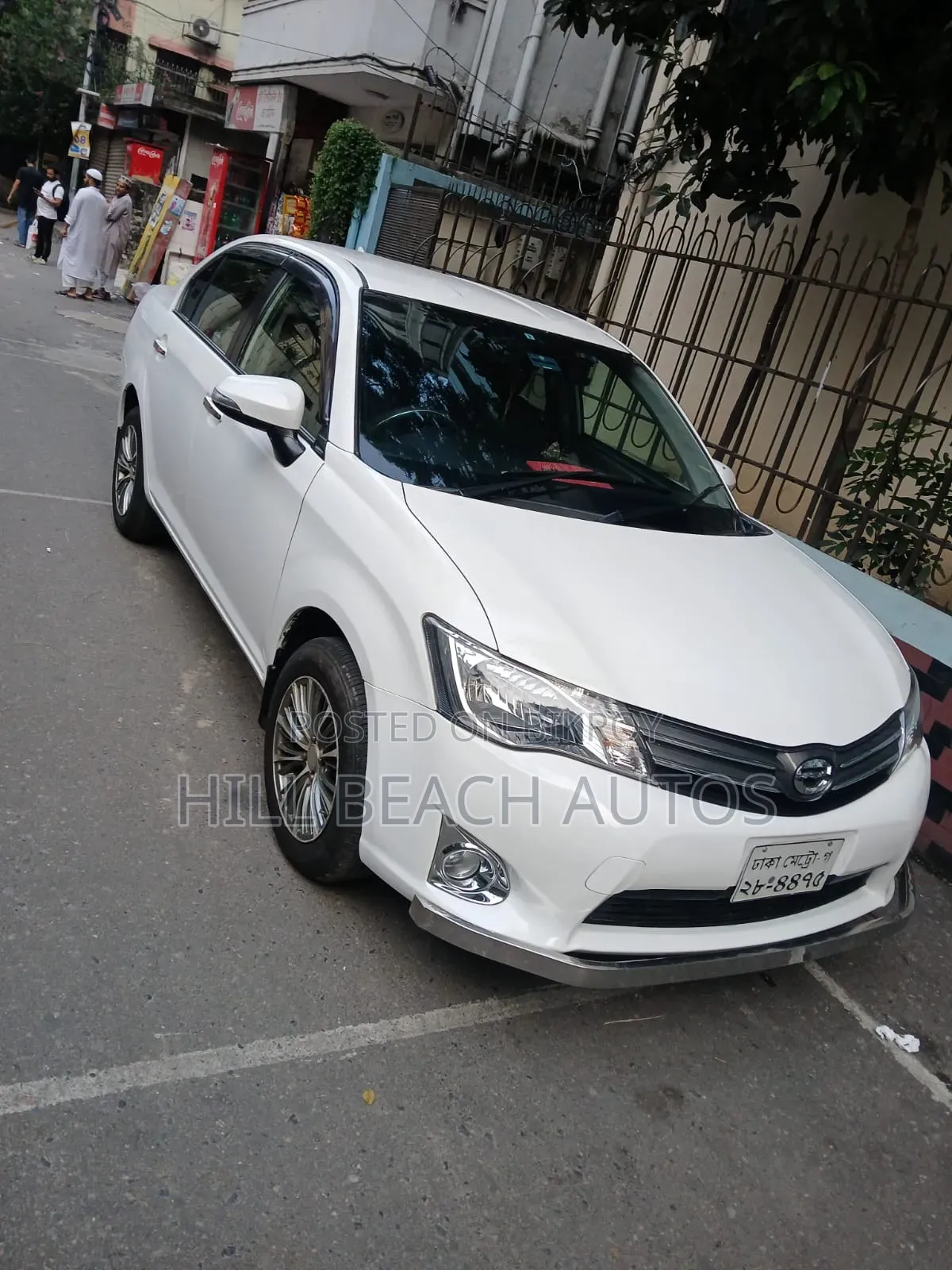 Toyota Corolla L 4-Speed Automatic 2013 White