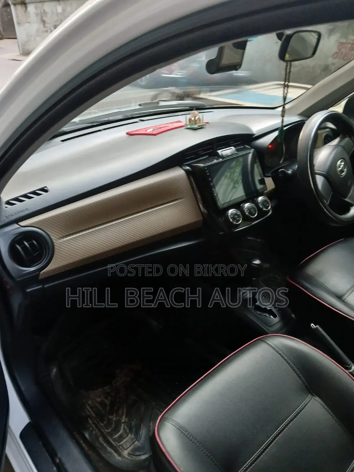 Toyota Corolla L 4-Speed Automatic 2013 White