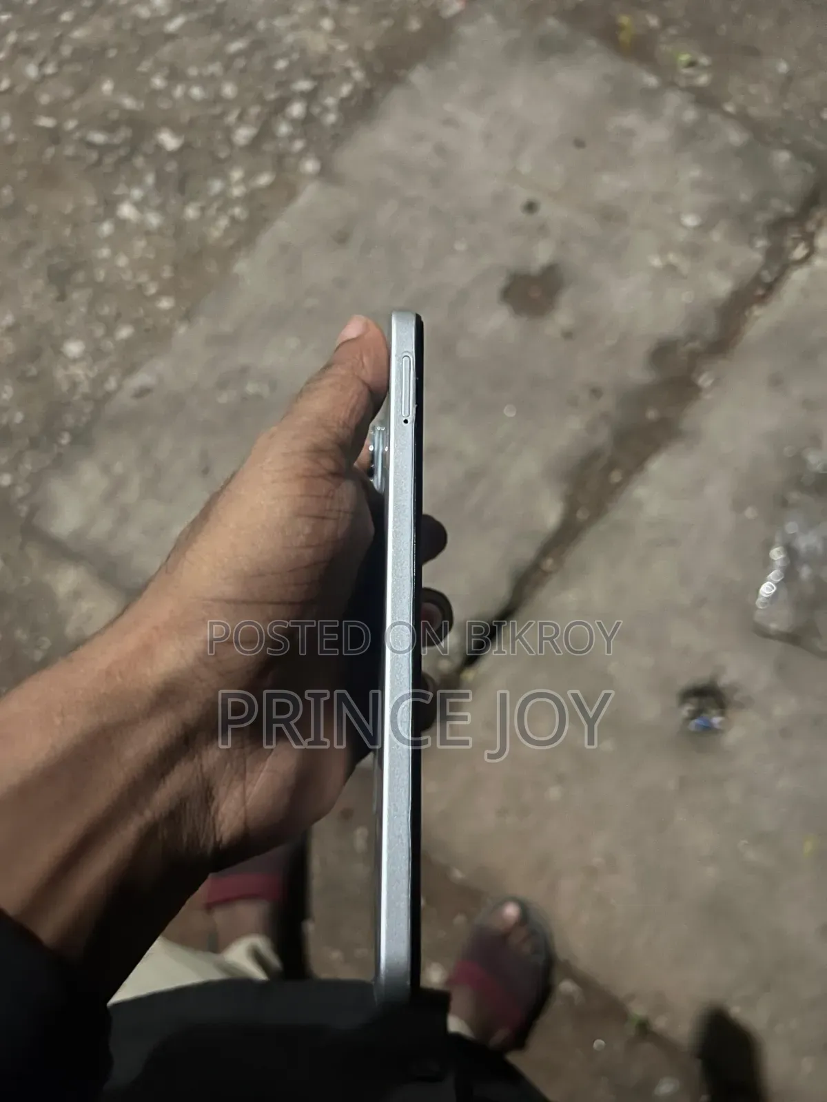 New Infinix Hot 60i 128 GB Silver