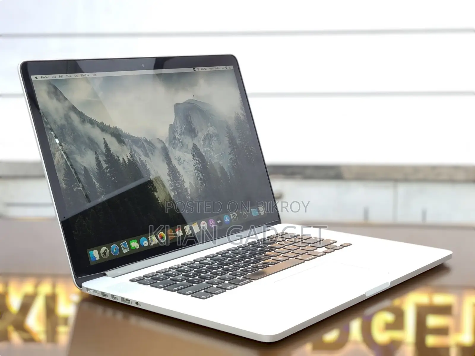 Laptop Apple MacBook Pro 16GB Intel Core I7 SSD 256GB
