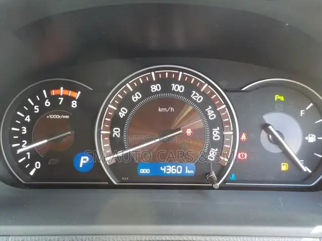 Toyota Esquire 2.0 FWD (7 Seater) 2021 Pearl