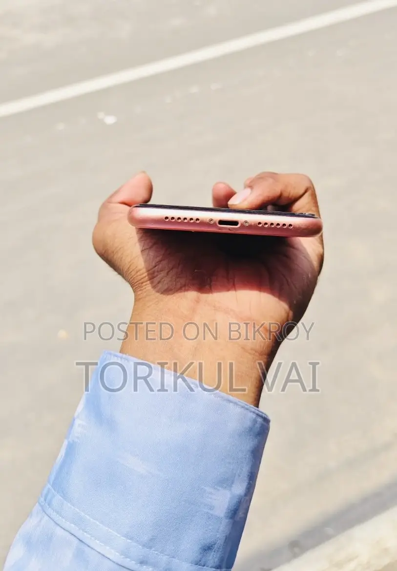Apple iPhone XR 64 GB Red