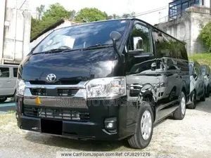 নতুন Toyota HiAce ২০২৫ কালো