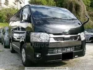 নতুন Toyota HiAce ২০২৫ কালো