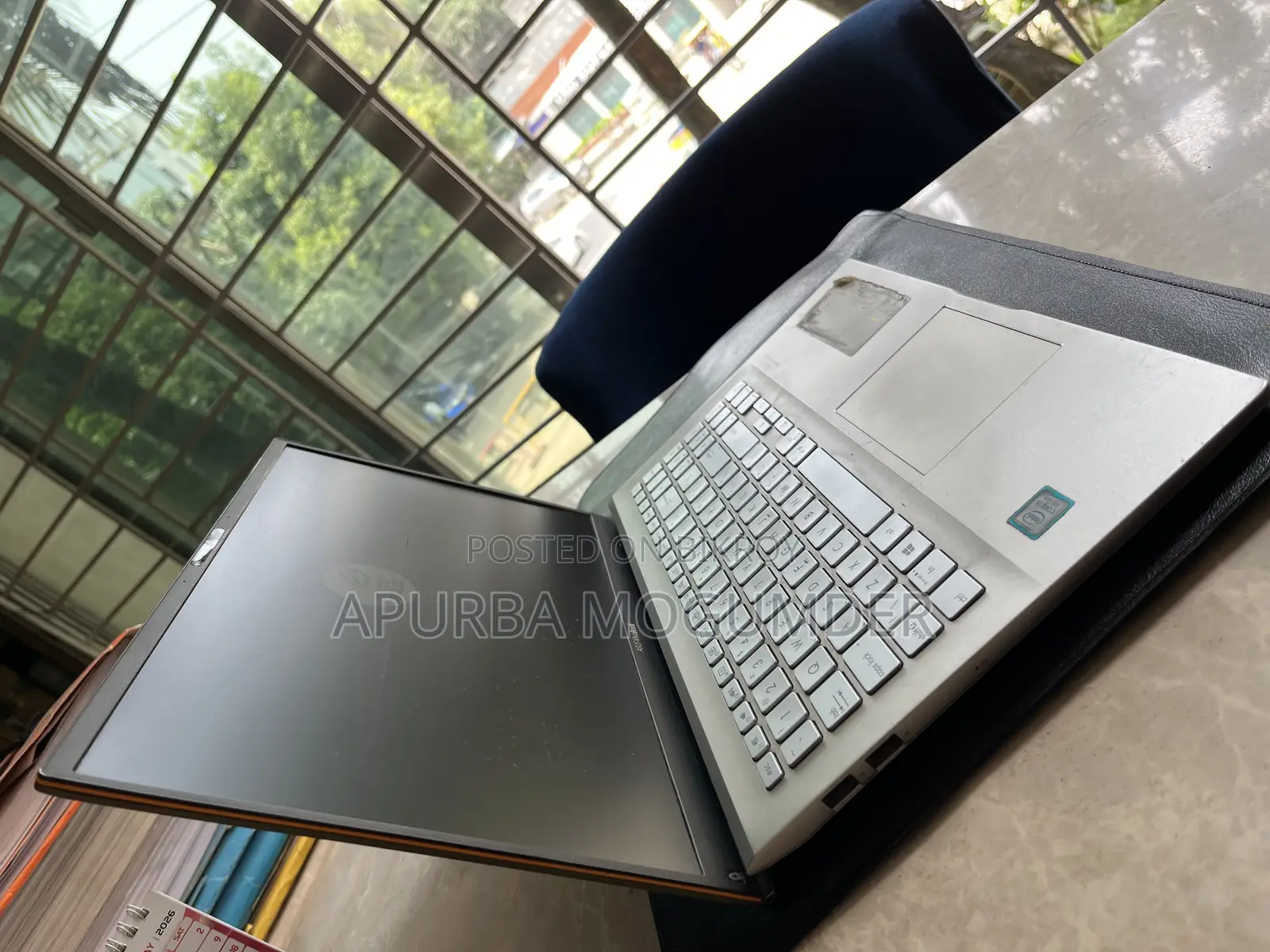 Laptop Asus VivoBook S15 S530UN 4GB Intel Core I5 SSD 1T