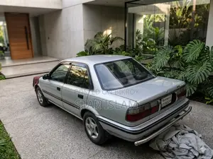 Toyota Corolla 1991 Silver