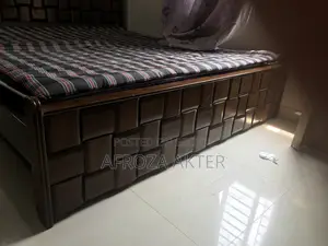 Oak Wood Bed