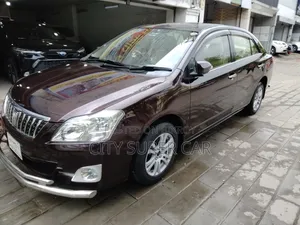 Toyota Premio 2014
