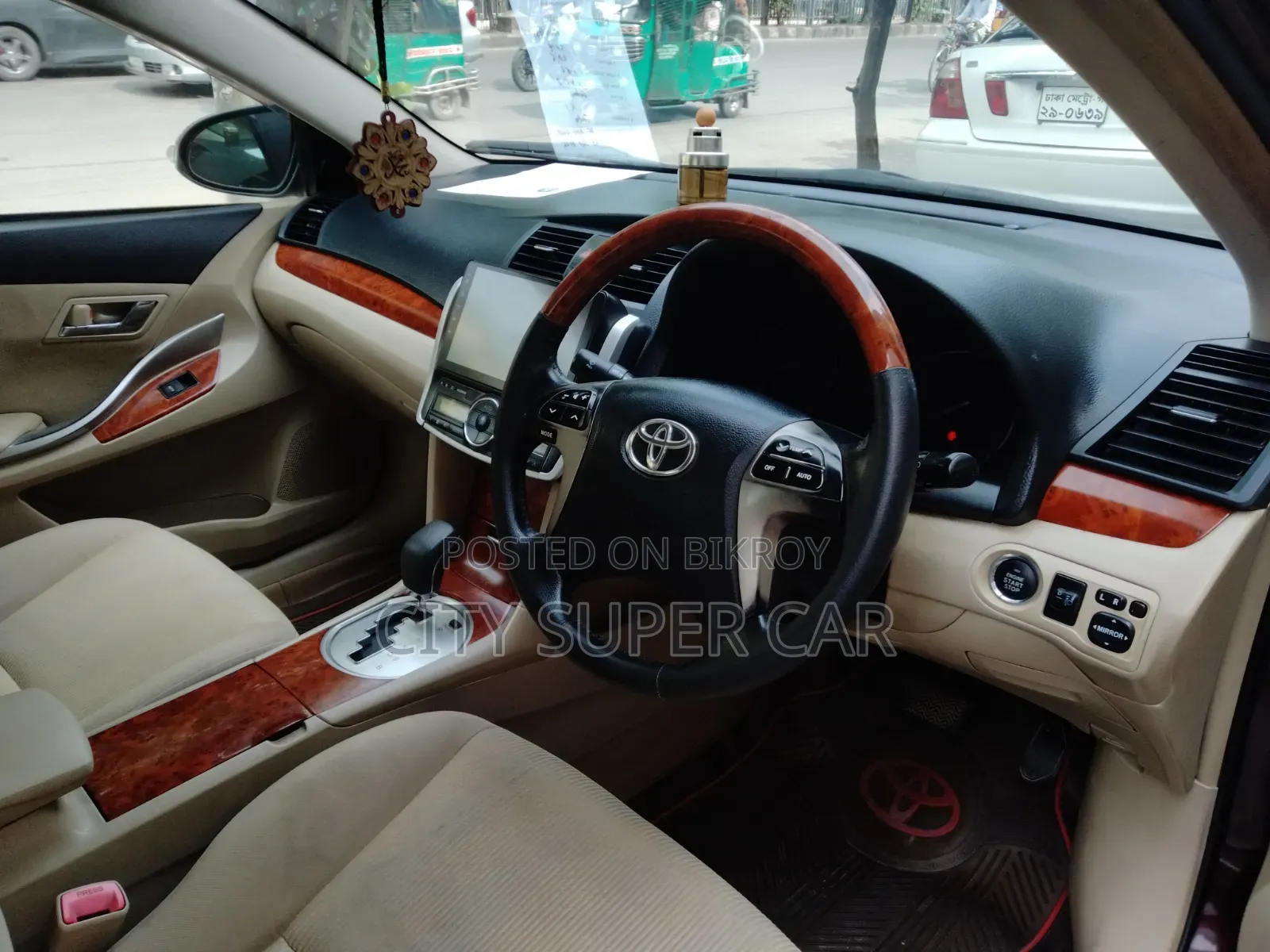 Toyota Premio 2014