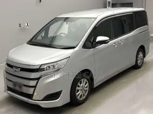 Toyota Noah 2021 Silver