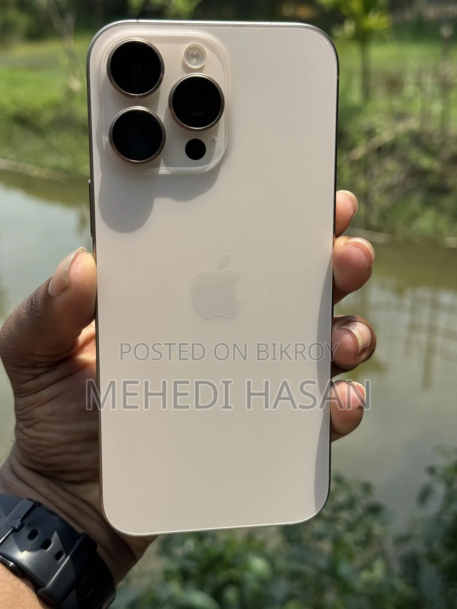 অ্যাপল আইফোন ১৬ প্রো ম্যাক্স ২৫৬ জিবি গোল্ড