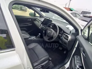 Toyota C-Hr 2021 Pearl