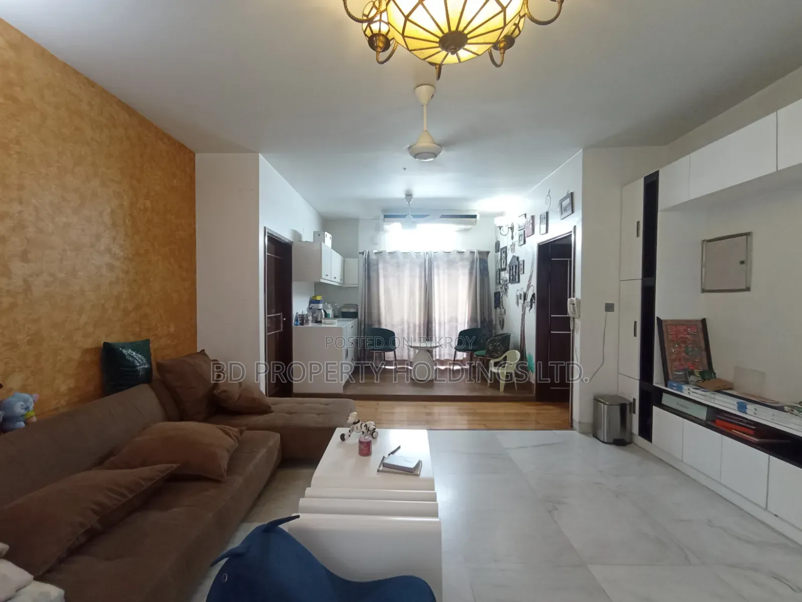 Furnished 5bdrm Duplex for rent