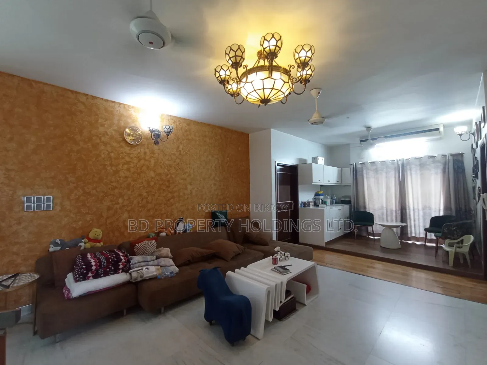 Furnished 5bdrm Duplex for rent