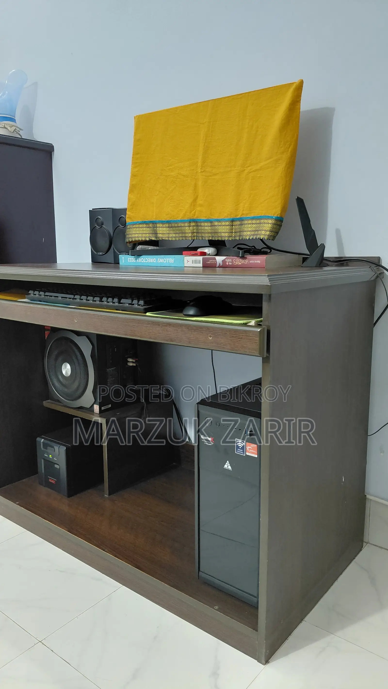 Customized Computer Table for Sale
