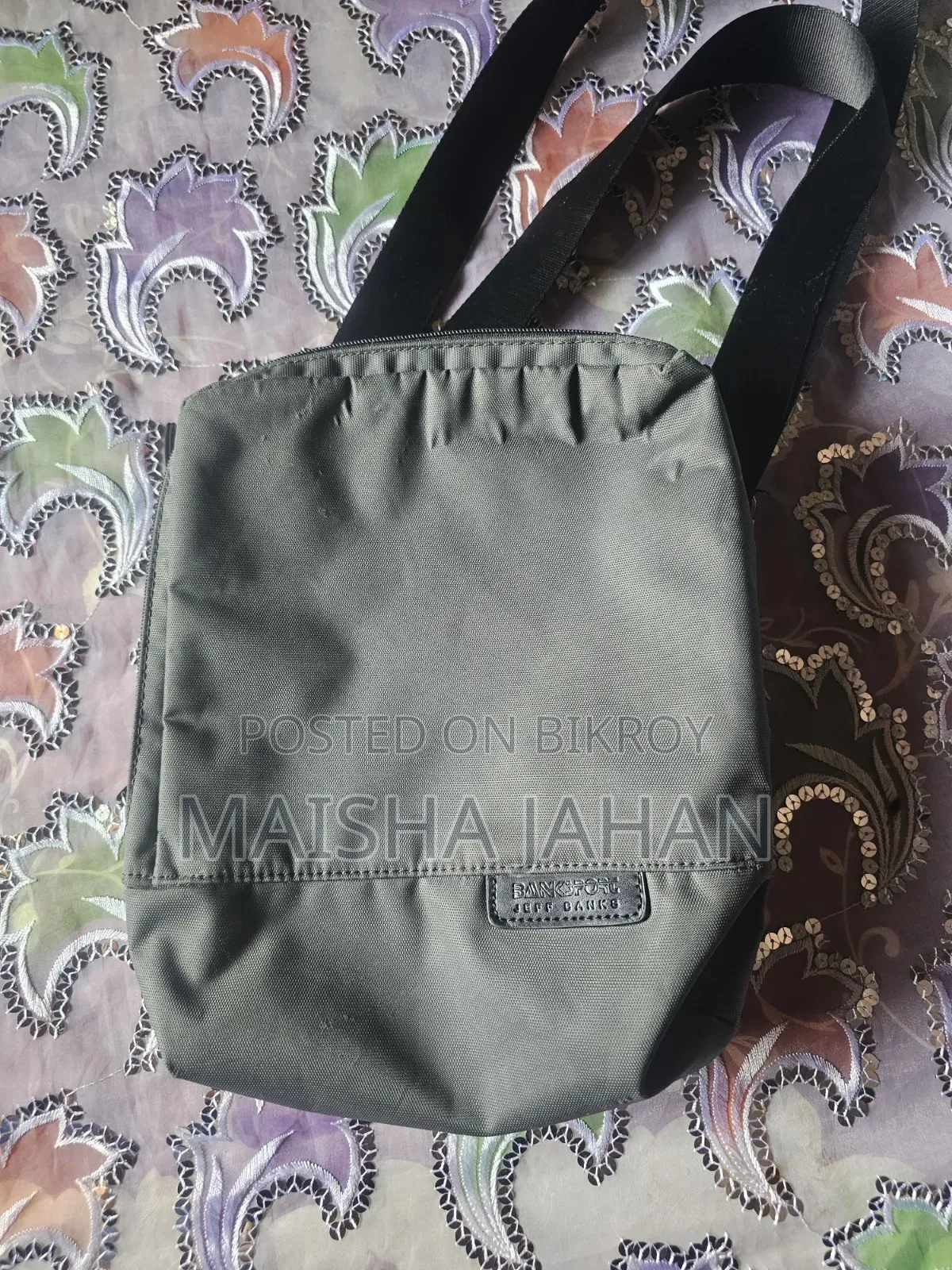 Attractive Bag for Men to Keep Valuable Documents
